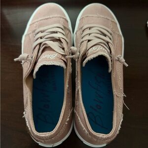 Stylish Pink Sneakers